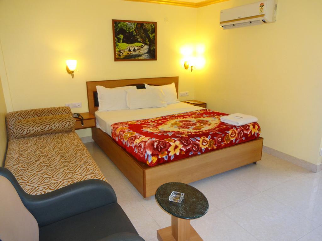Hotel Nahar Manchester Inn Coimbatore Værelse billede